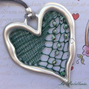 Colgante Corazón Mate Verde - Encajes Artesanos - El Arte al alcance de tus manos